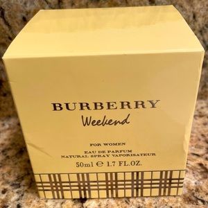 New Burberry Weekend EAU de Parfum. 1.7 Fl. Oz.